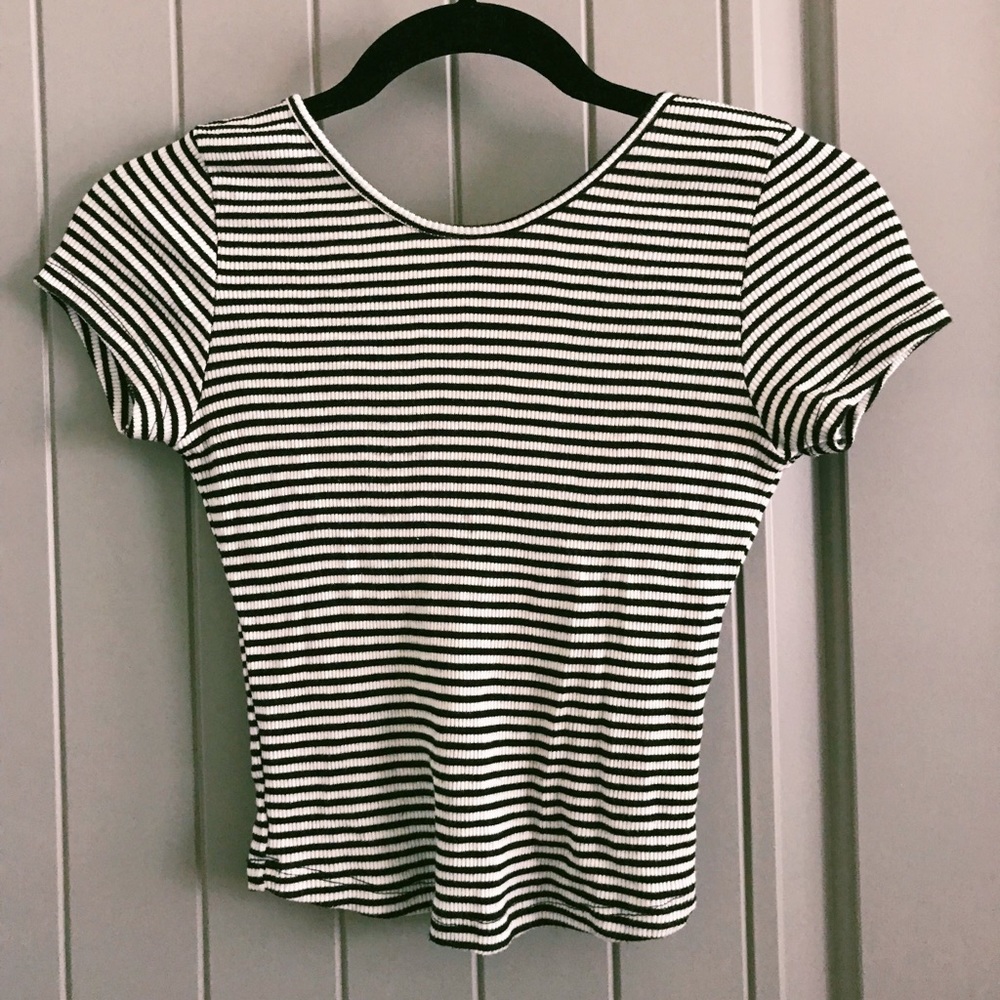 BRANDY MELVILLE Striped Crop Top